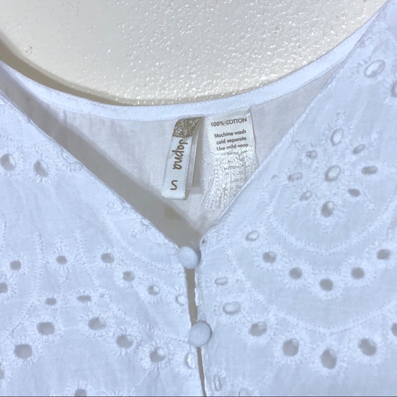 Japna Eyelet Button Front Vneck Tank Top - Picture 3 of 5